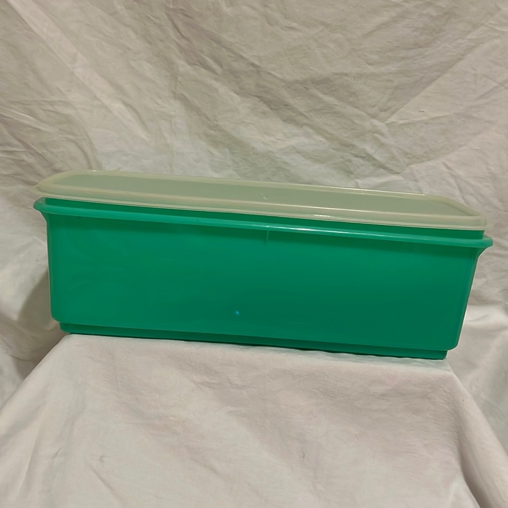 Vintage 5 piece set Tupperware